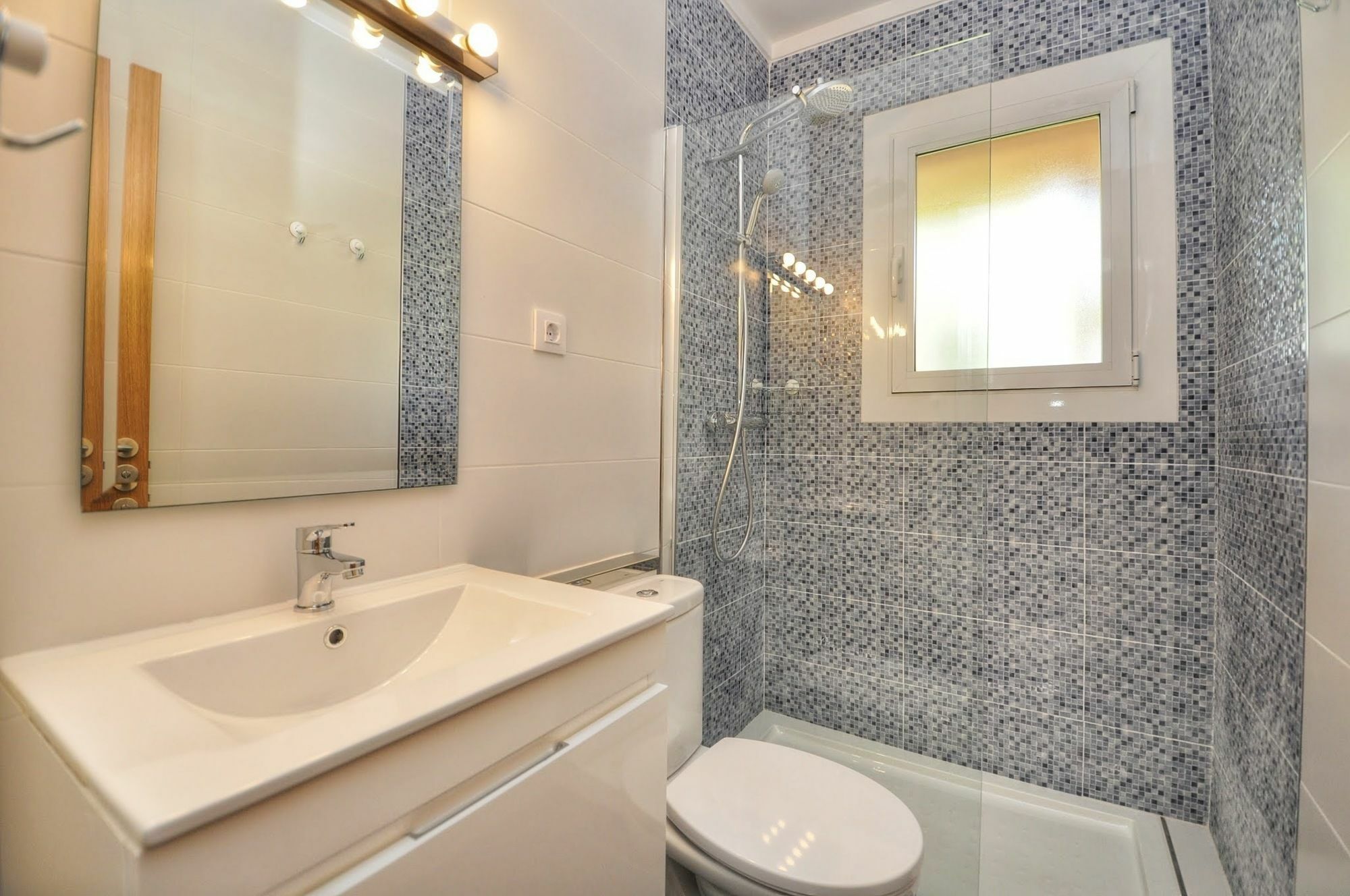 Big Apartment Caprabo 滨海略雷特 外观 照片